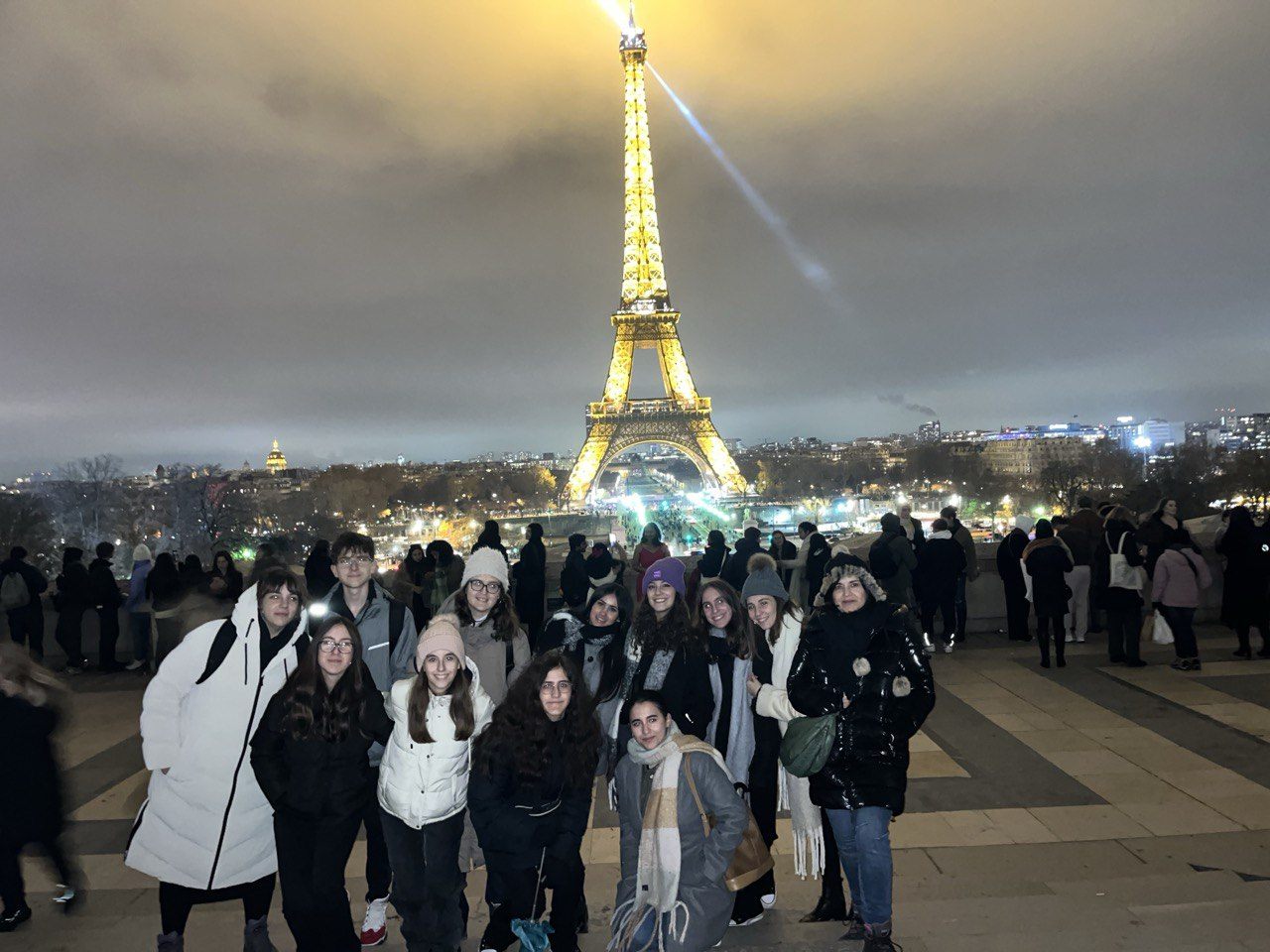 photo_5888978523572079711_y