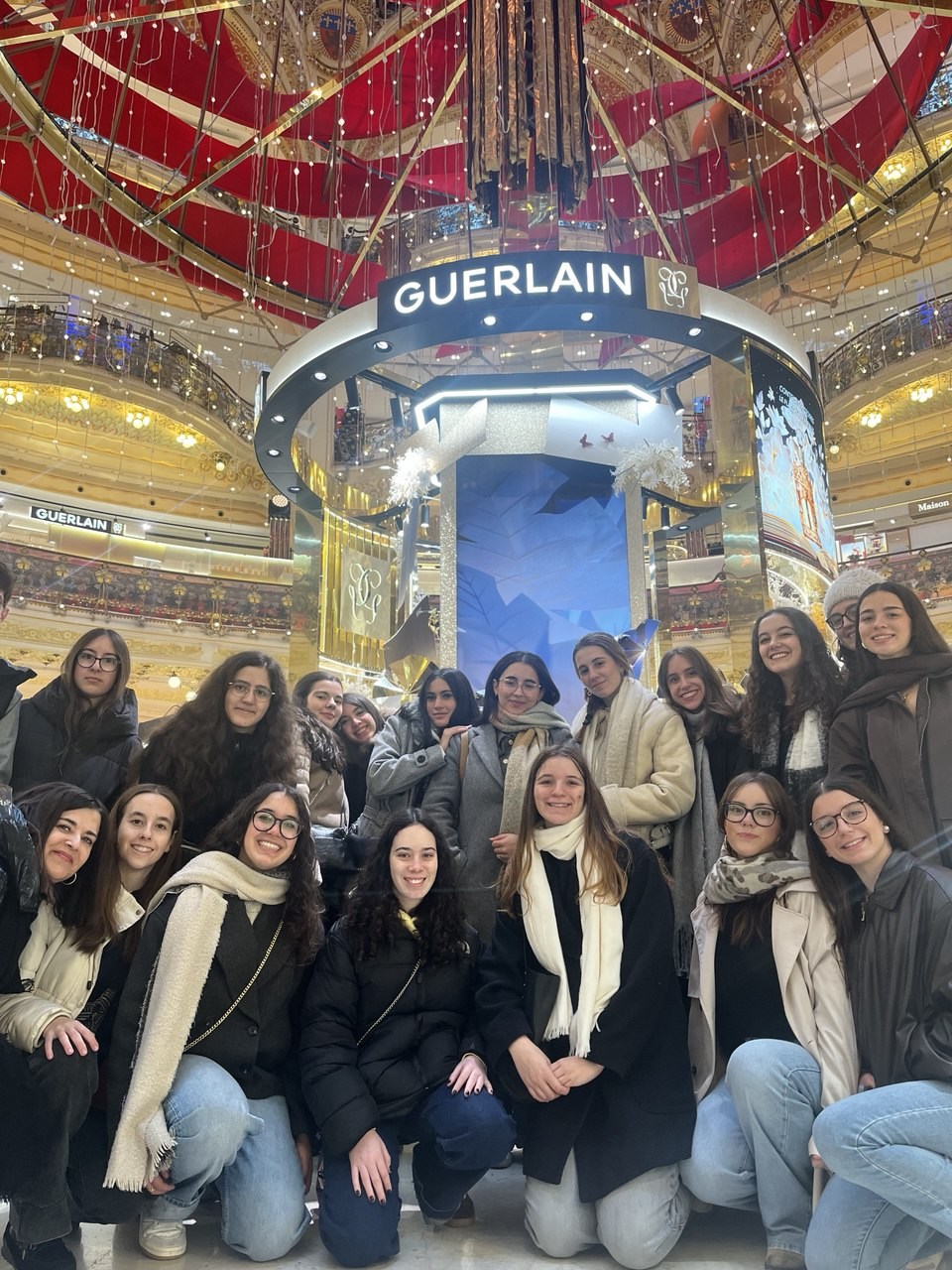 photo_5888978523572079719_y