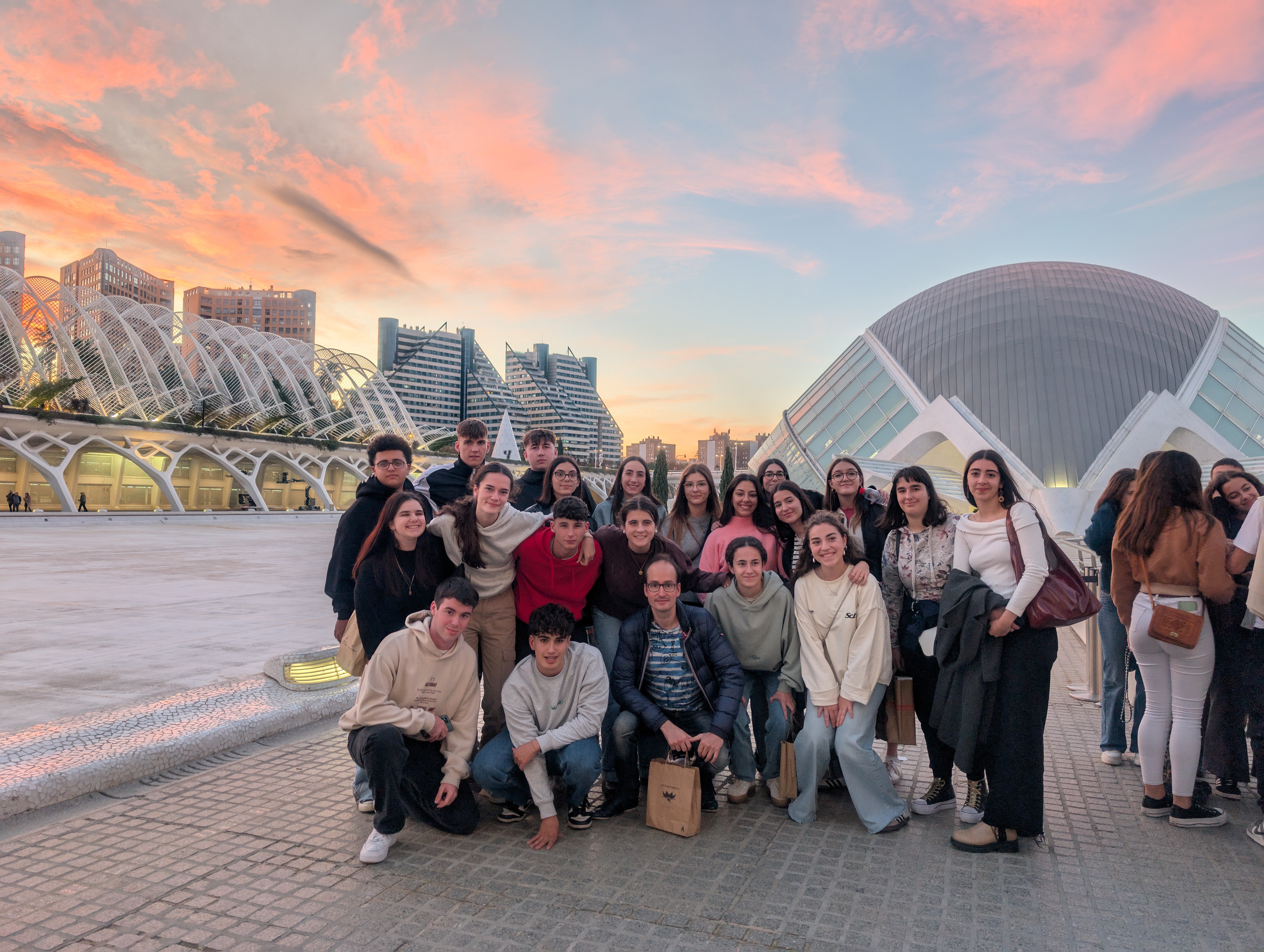 PXL_20241122_165329429.RAW-01.COVER_